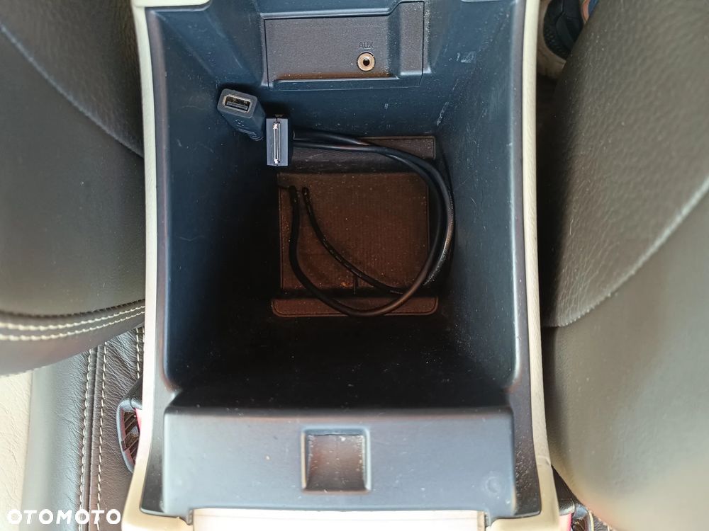 Volvo XC 60 D4 R-Design Momentum - 27