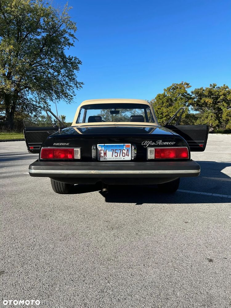 Alfa Romeo Spider 2.0 - 12