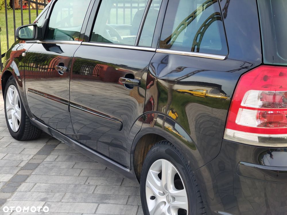 Opel Zafira - 8