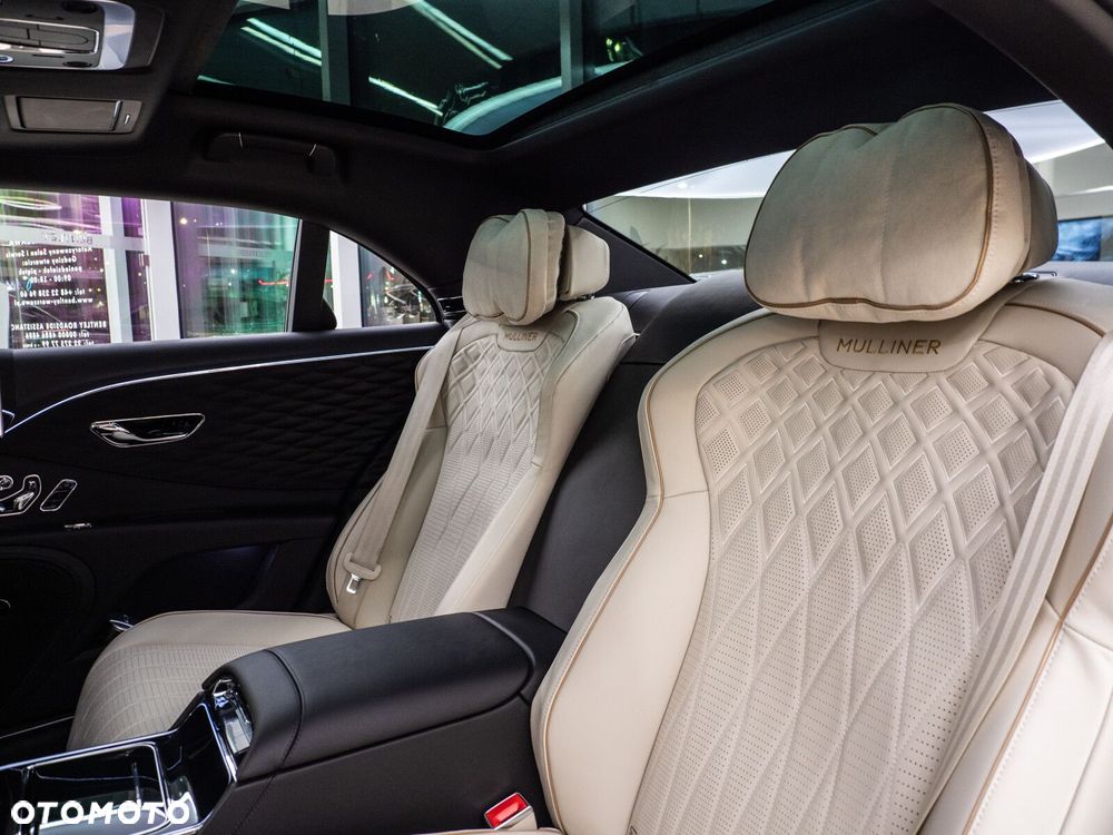 Bentley Flying Spur - 15