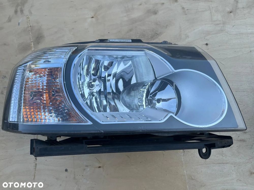 Lampa przednia przód prawa RHD 6H52-13W029 Land Rover Freelander 2 II - 1