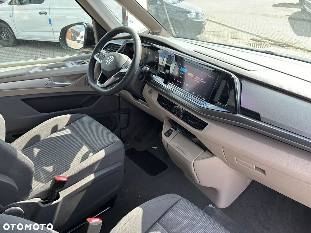Volkswagen Multivan - 37