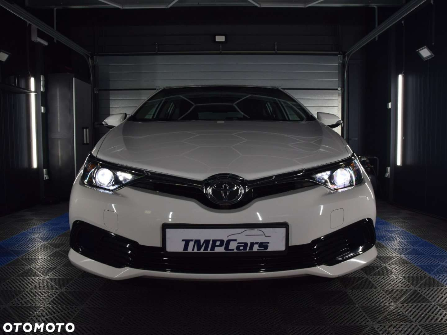 Toyota Auris - 32