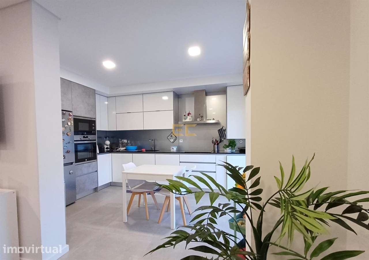 Apartamento T1, com Garagem, para venda - Quinta da Borloteira / Figue - Grande imagem: 4/19