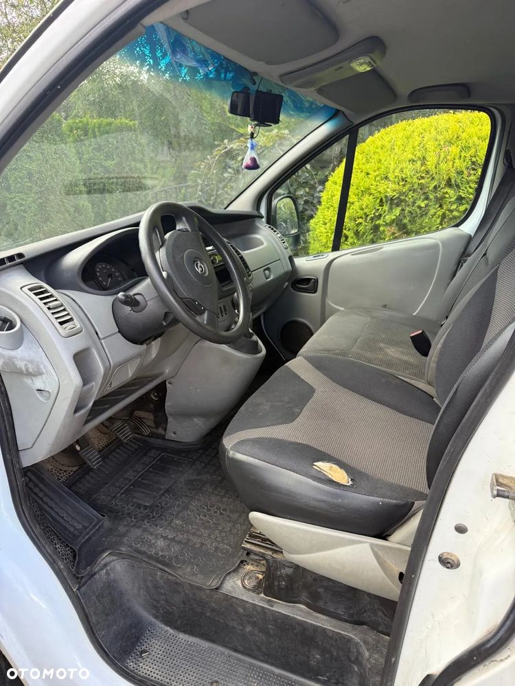 Opel Vivaro - 9