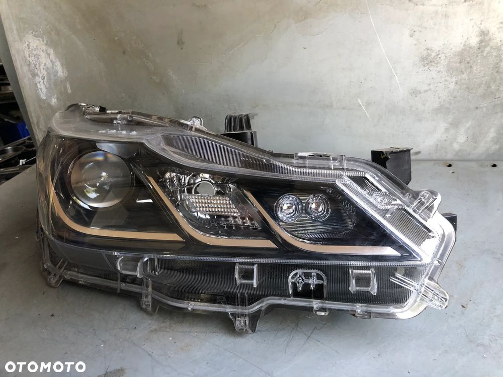 LA-43 . Lampa Prawy Przód Soczewka Toyota Corolla E21 Sedan (2018–2023) - Gwarancja Wysyłka - 6