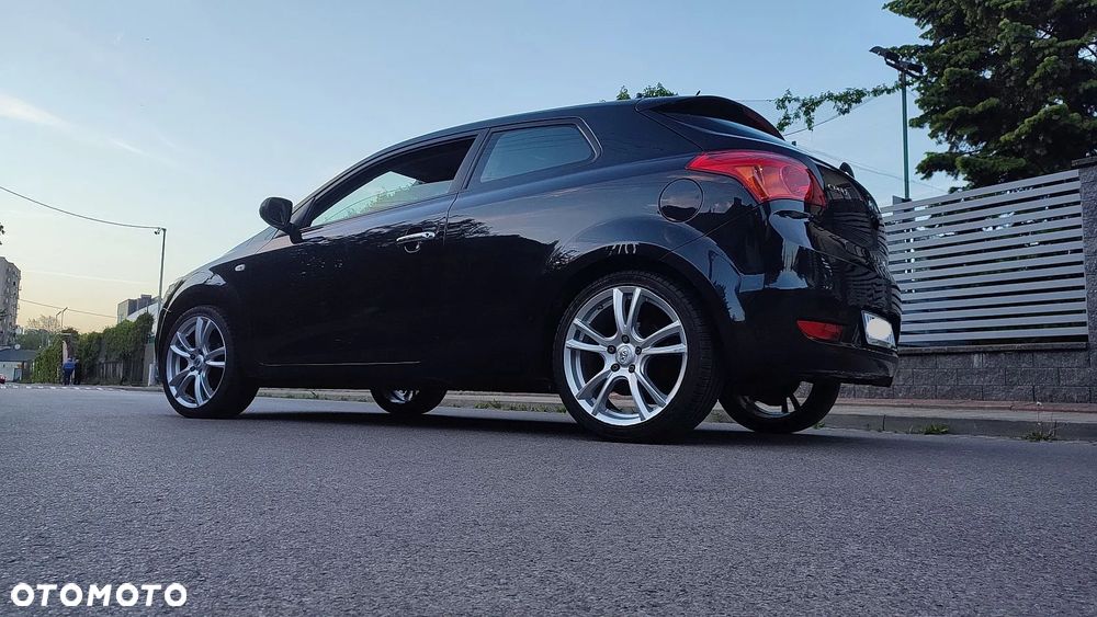 Kia ProCeed 1.4 CVVT Dream-Team Edition - 5