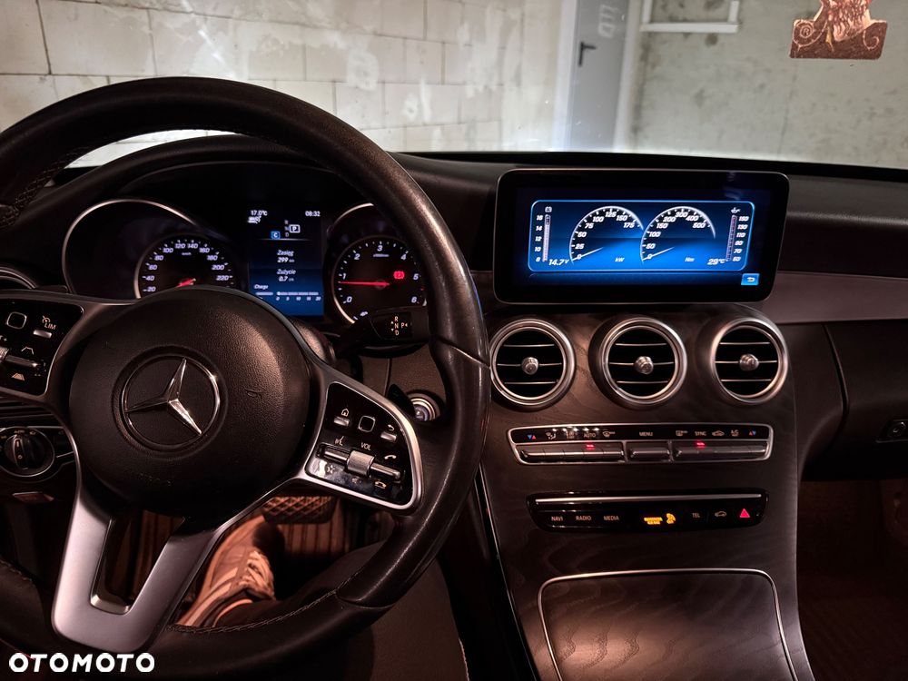 Mercedes-Benz Klasa C 220 d T 9G-TRONIC Avantgarde - 21