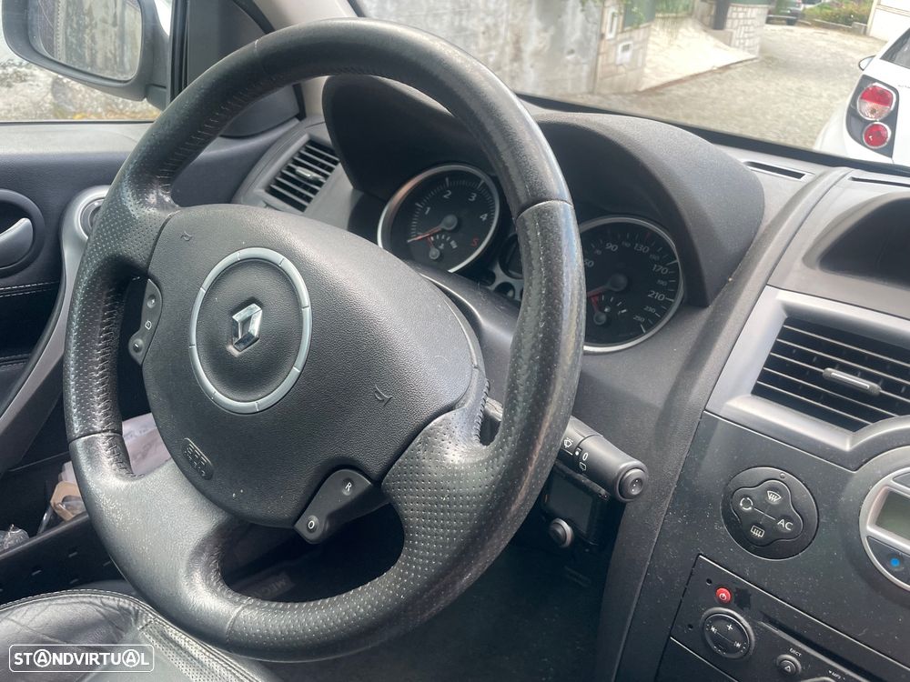 Renault Mégane Break 1.5 dCi Dynamique S - 8