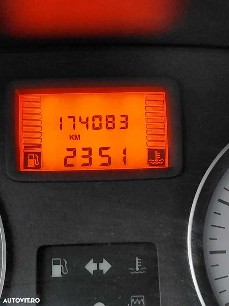 Dacia Logan - 8