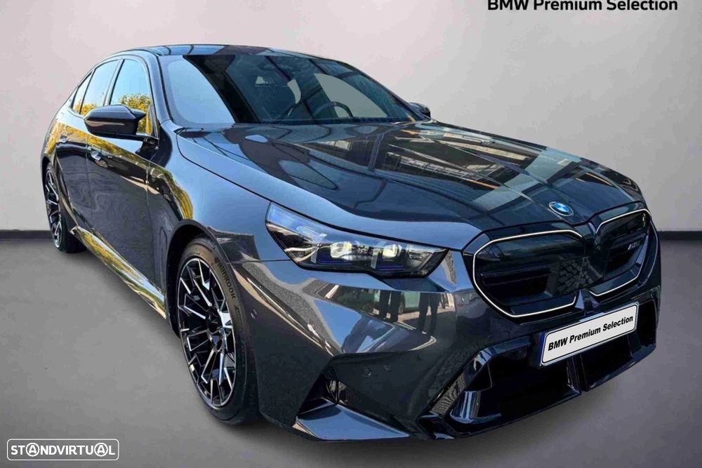 BMW i5 - 3