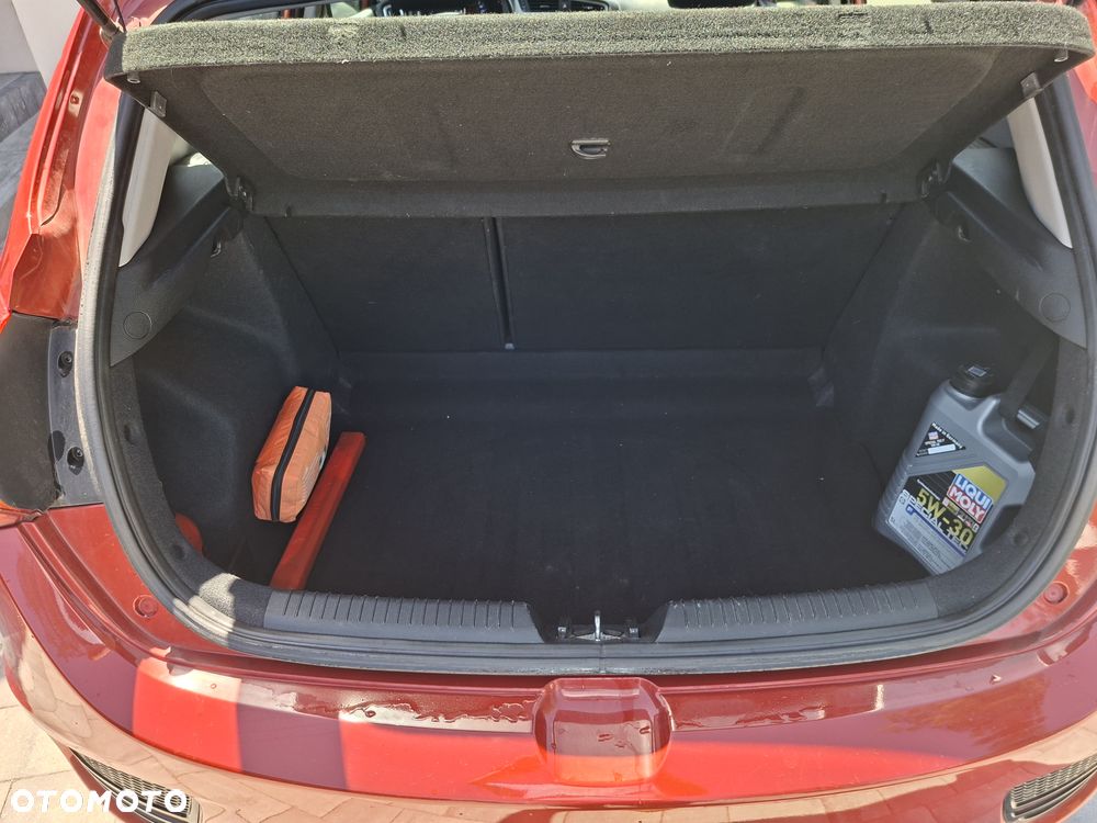 Kia Ceed 1.4 L - 7