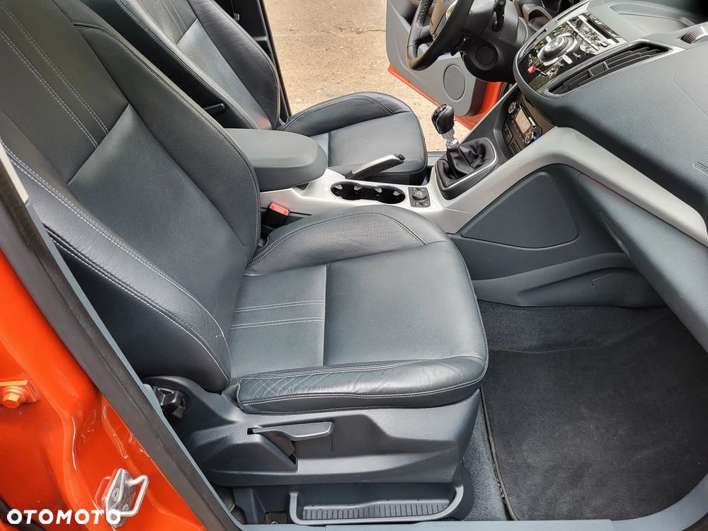 Ford C-MAX 2.0 TDCi Titanium - 17
