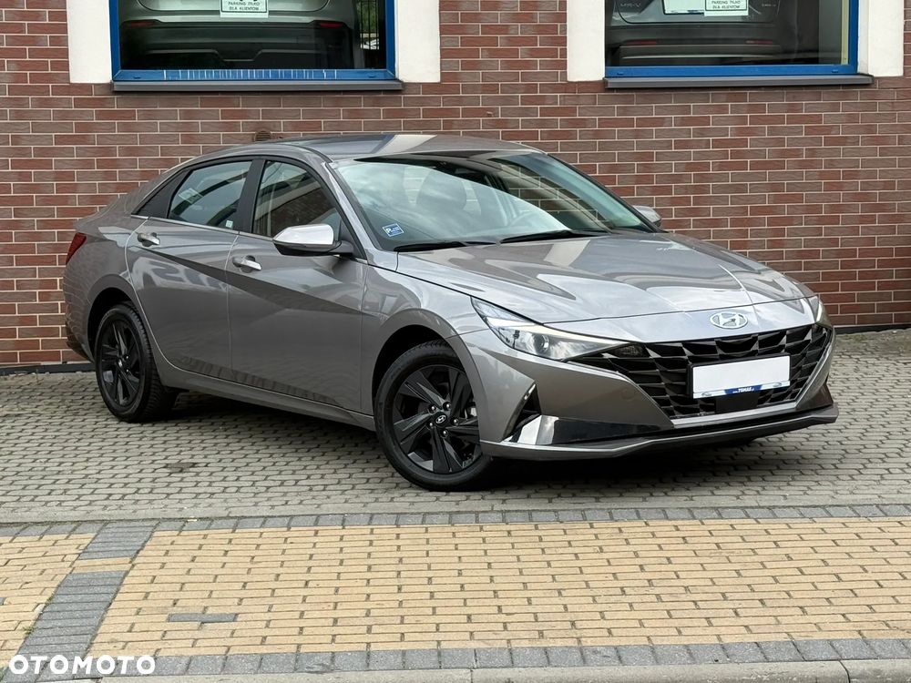 Hyundai Elantra 1.6 Smart CVT - 19