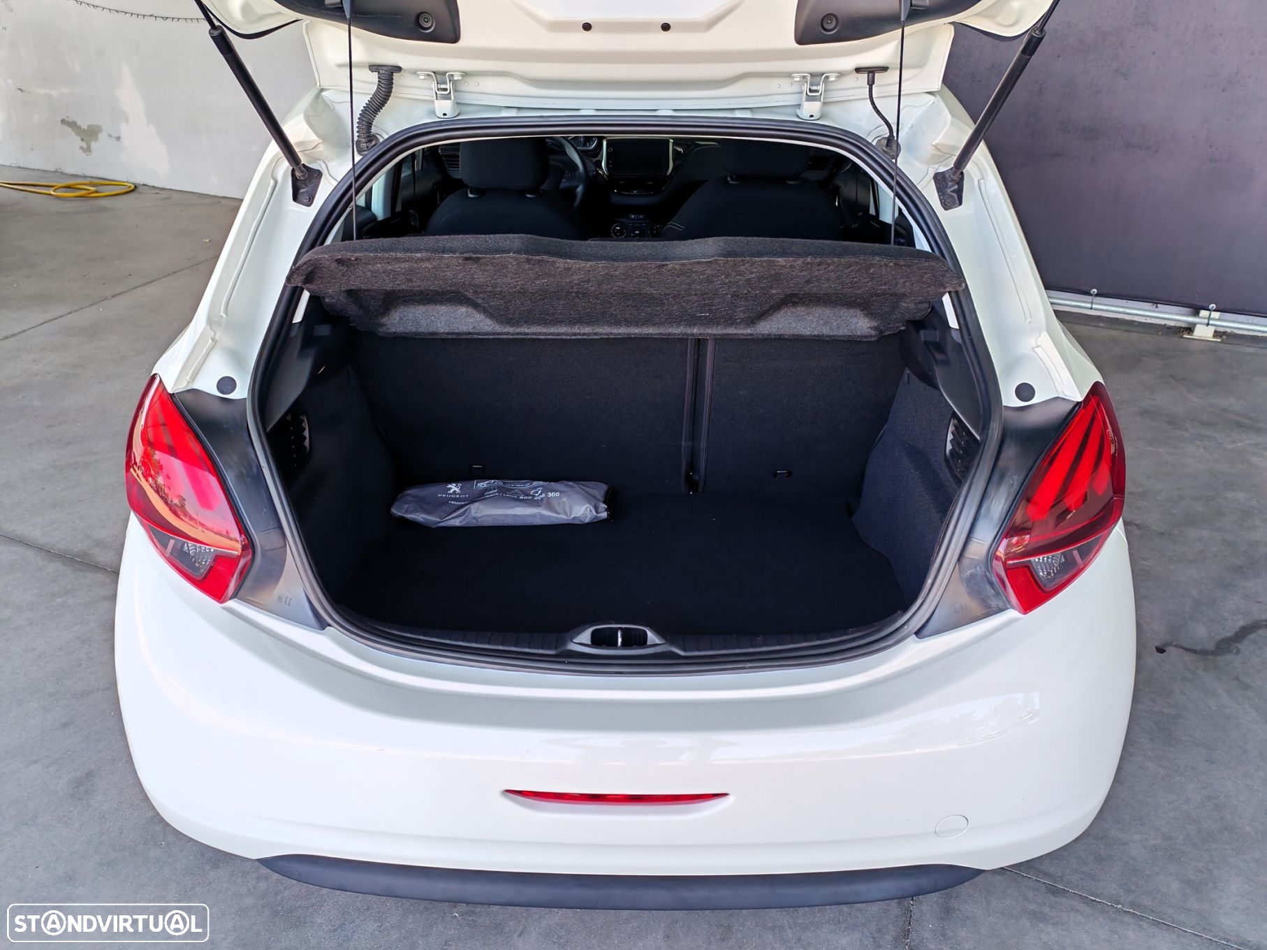 Peugeot 208 1.5 BlueHDi Active - 13