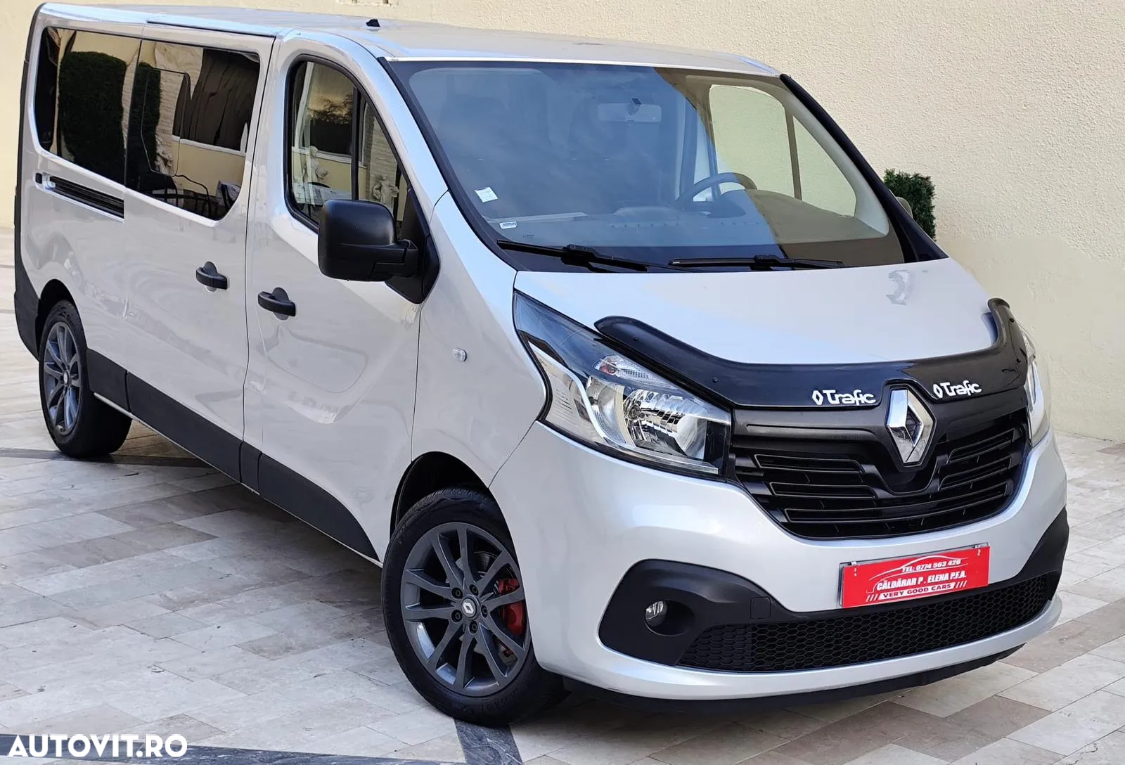 Renault Trafic - 2