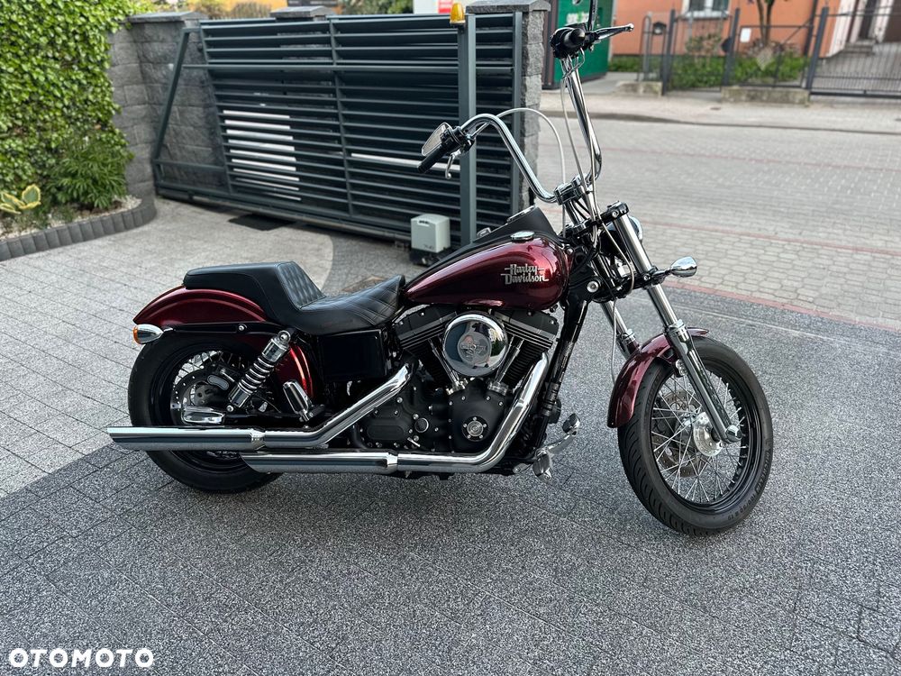 Harley-Davidson Dyna Street Bob - 1