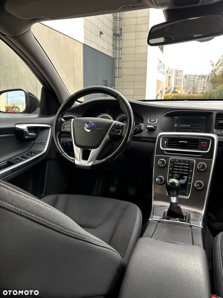 Volvo S60 D3 Momentum - 11