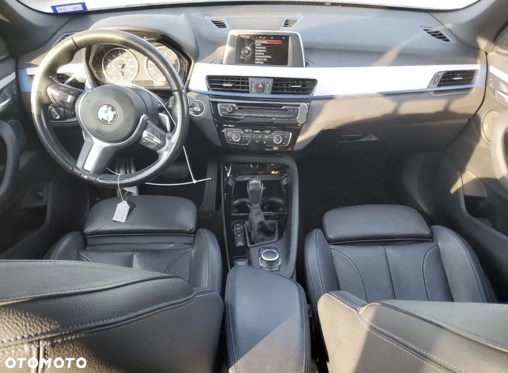 BMW X1 xDrive25i M Sport - 7