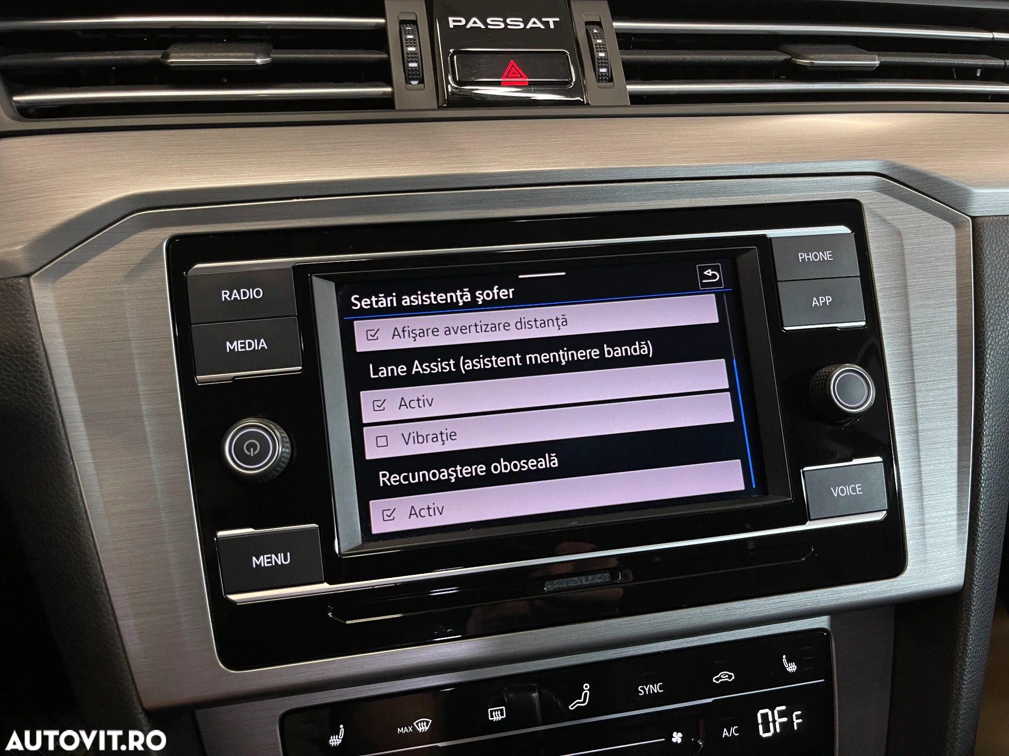 Volkswagen Passat 1.5 TSI ACT DSG Comfortline - 16