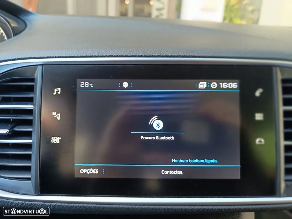 Peugeot 308 1.2 PureTech Allure - 44