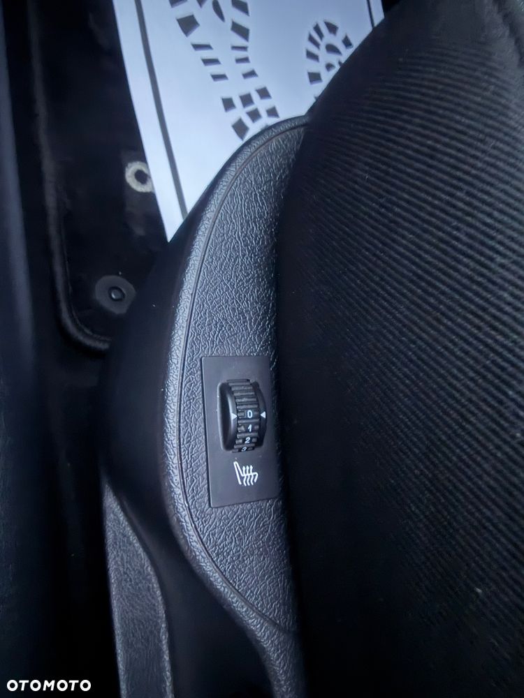 Peugeot 207 1.4 - 32