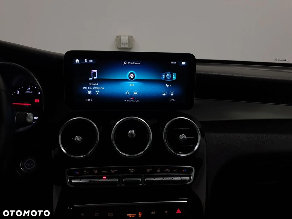 Mercedes-Benz GLC 220 d 4Matic 9G-TRONIC AMG Line Plus - 20