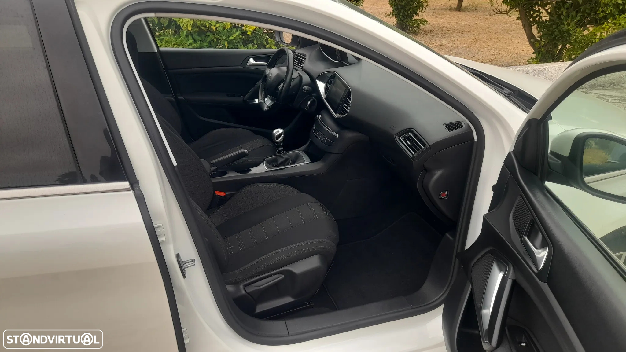 Peugeot 308 SW BlueHDi 120 Stop & Start Style - 44