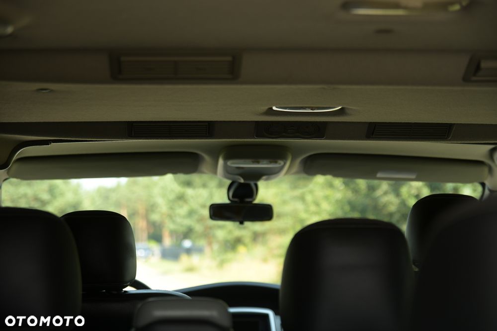 Renault Trafic Grand Passenger Black Edition - 15