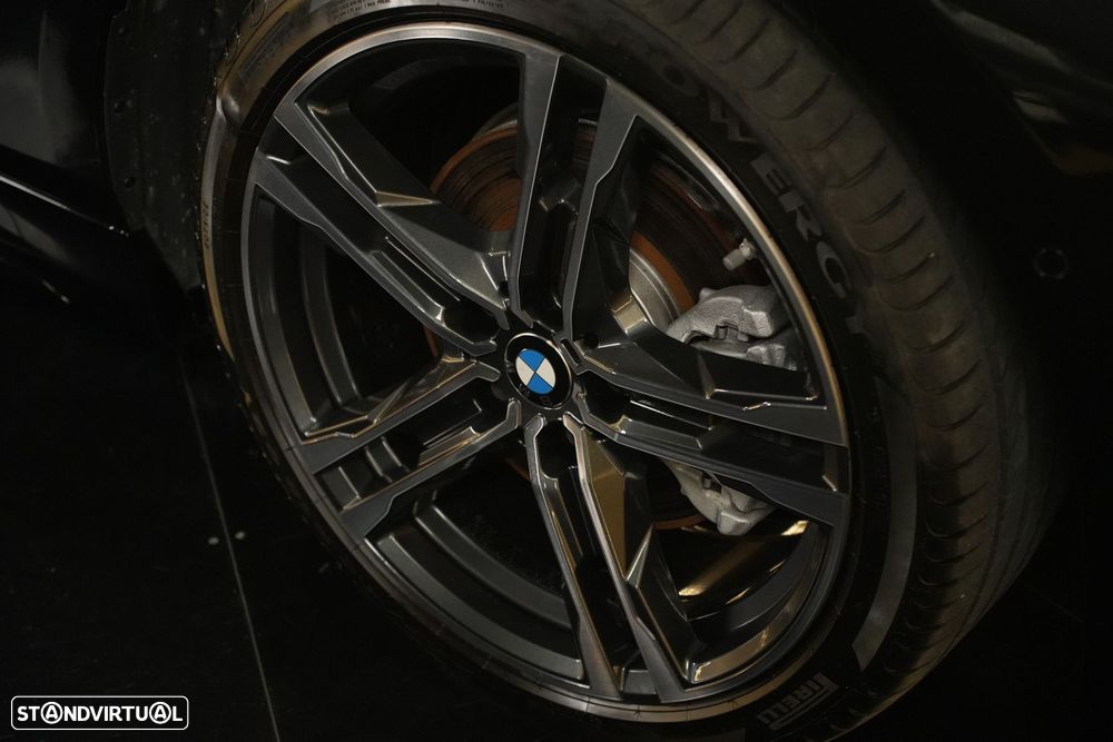 BMW 116 d Pack Desportivo M Auto - 11