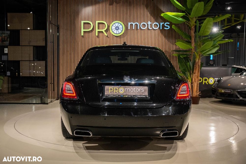 Rolls-Royce Ghost - 7