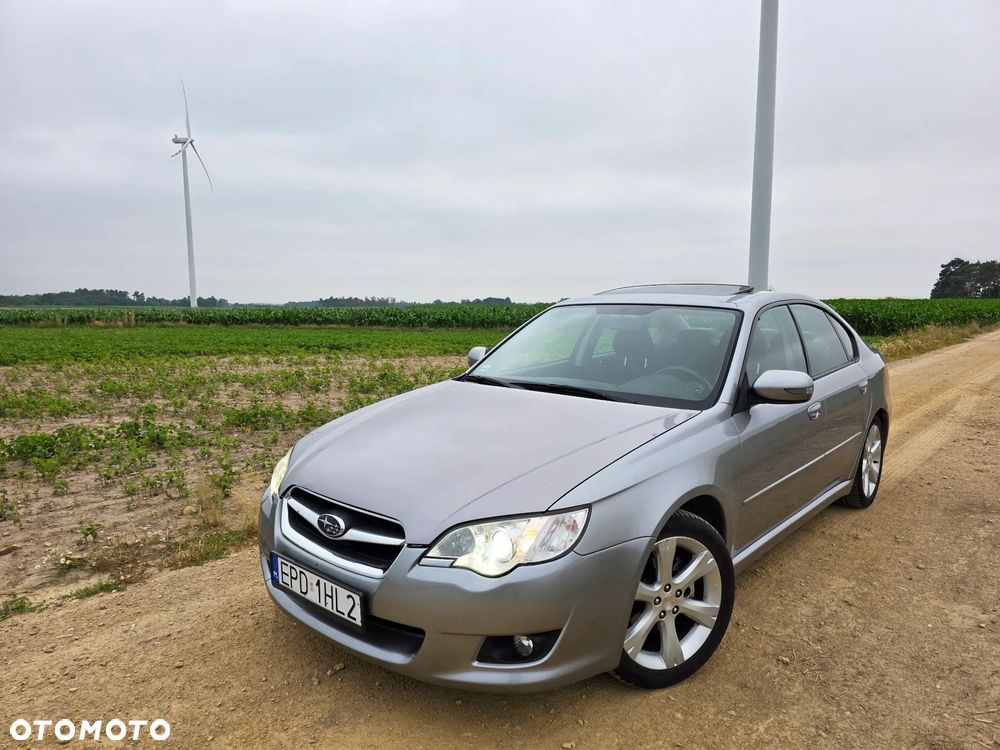 Subaru Legacy - 1