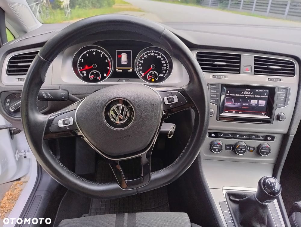 Volkswagen Golf - 9