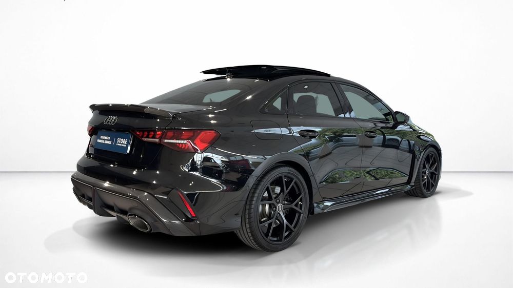 Audi RS3 Limousine - 6