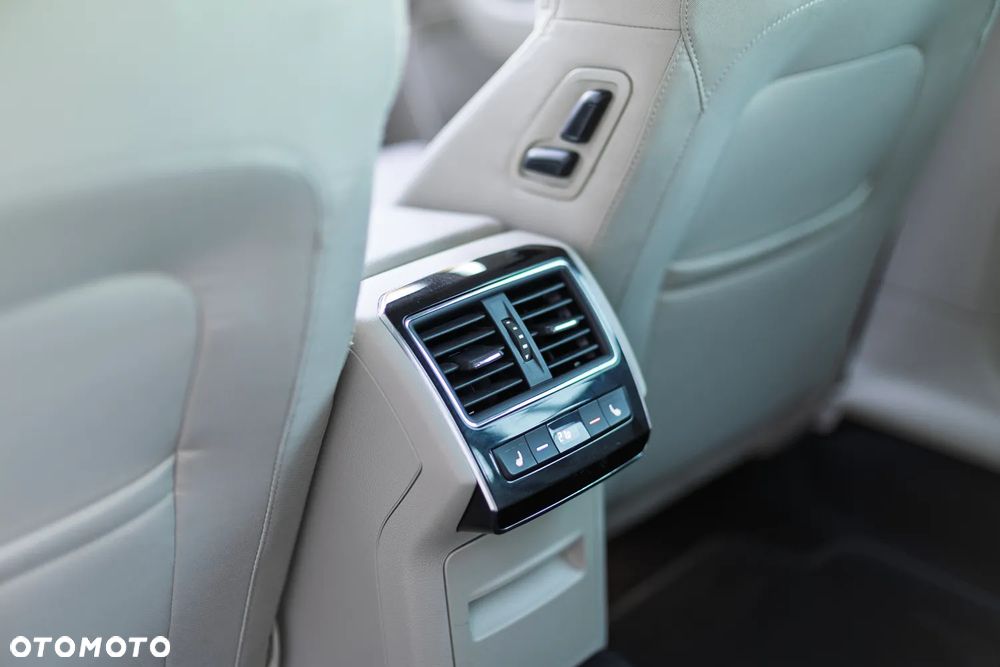 Skoda Superb 2.0 TDI SCR 4x4 Style DSG - 20
