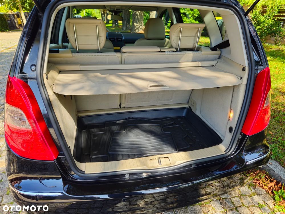 Mercedes-Benz Klasa A 180 CDI Elegance - 24