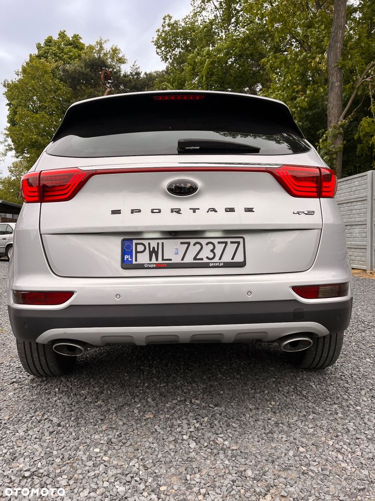 Kia Sportage 2,0 CRDI AWD GT Line - 6