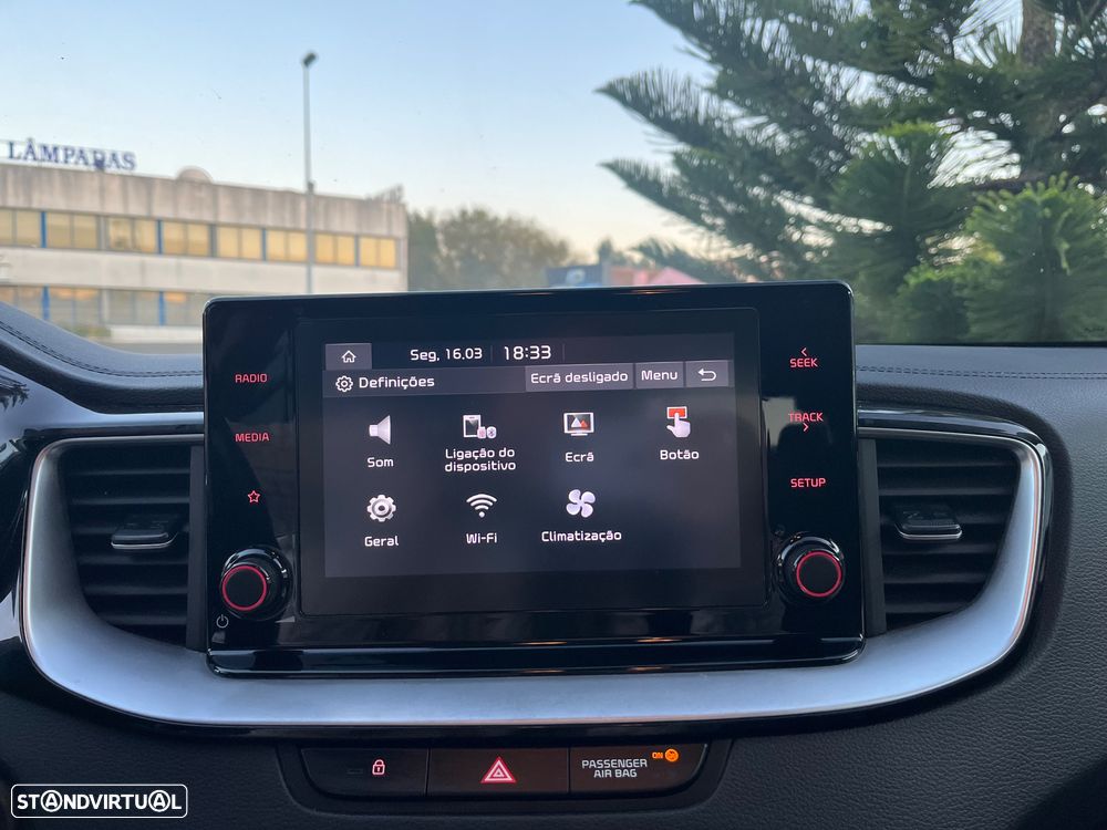 Kia Ceed SW 1.6 GDi PHEV Tech 6DCT - 38