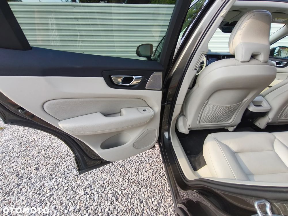 Volvo XC 60 T4 Inscription - 24