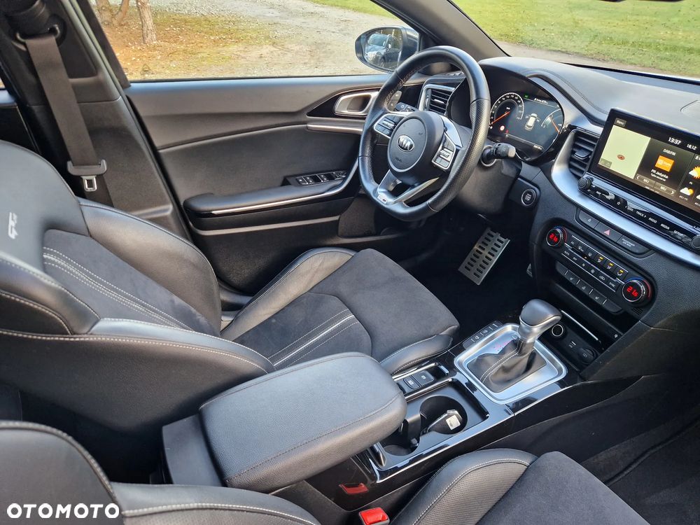 Kia ProCeed 1.6 CRDi DCT7 SCR GT LINE - 28