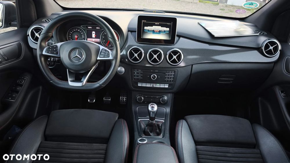 Mercedes-Benz Klasa B 180 AMG Line - 15