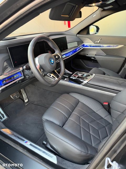 BMW Seria 7 M760e PHEV xDrive Individual Edition sport - 9