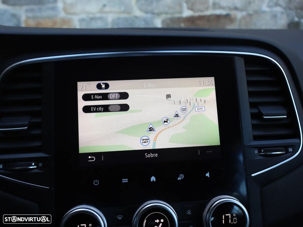 Renault Mégane Sport Tourer 1.6 E-Tech Plug-In Hybrid Equilibre - 25