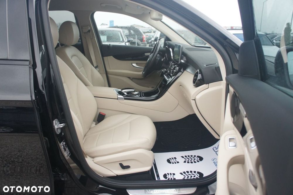 Mercedes-Benz GLC - 14