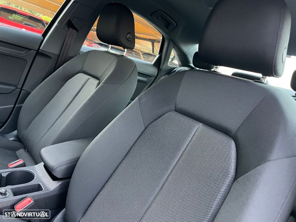 Audi A3 Limousine 30 TFSI Advanced - 8