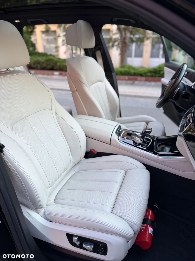 BMW X5 xDrive30d - 17