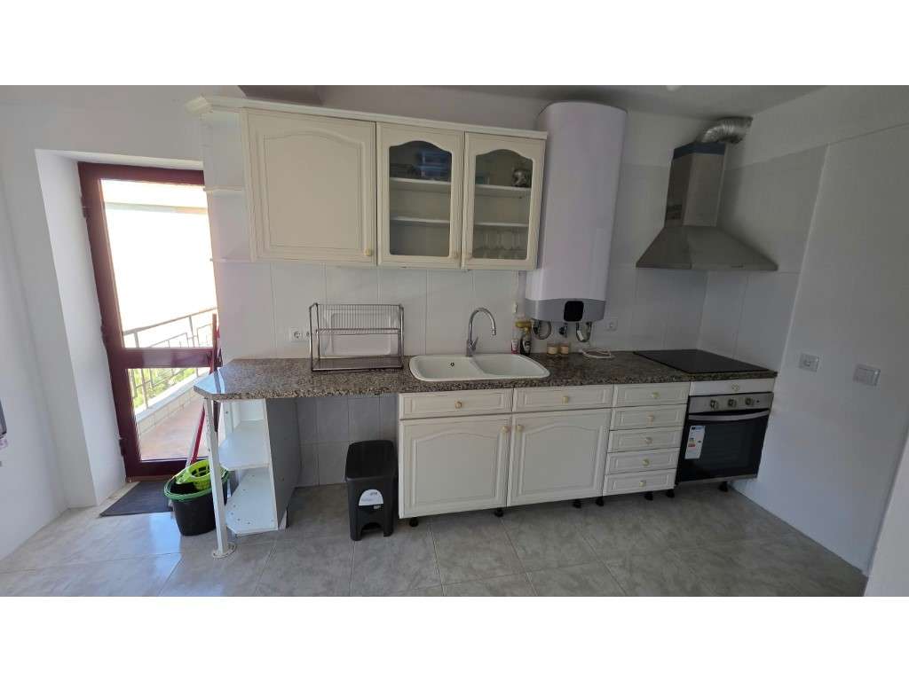 ARRENDA-SE APARTAMENTO T2 EM TAVAREDE - 750 €/MÊS - Grande imagem: 4/10