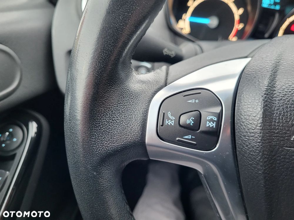 Ford Fiesta 1.0 EcoBoost Titanium - 33