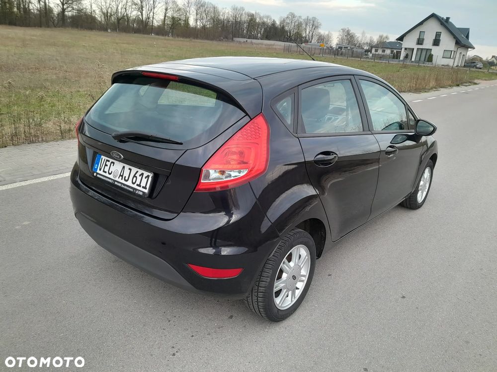 Ford Fiesta 1.25 Champions Edition - 3
