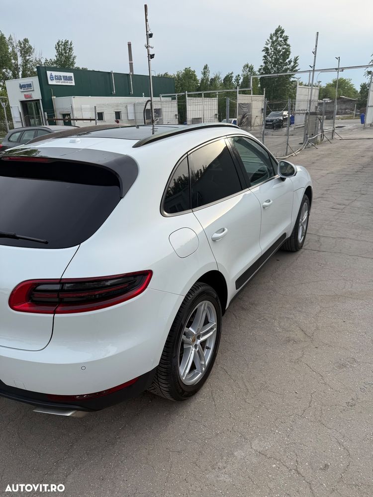 Porsche Macan Standard - 16